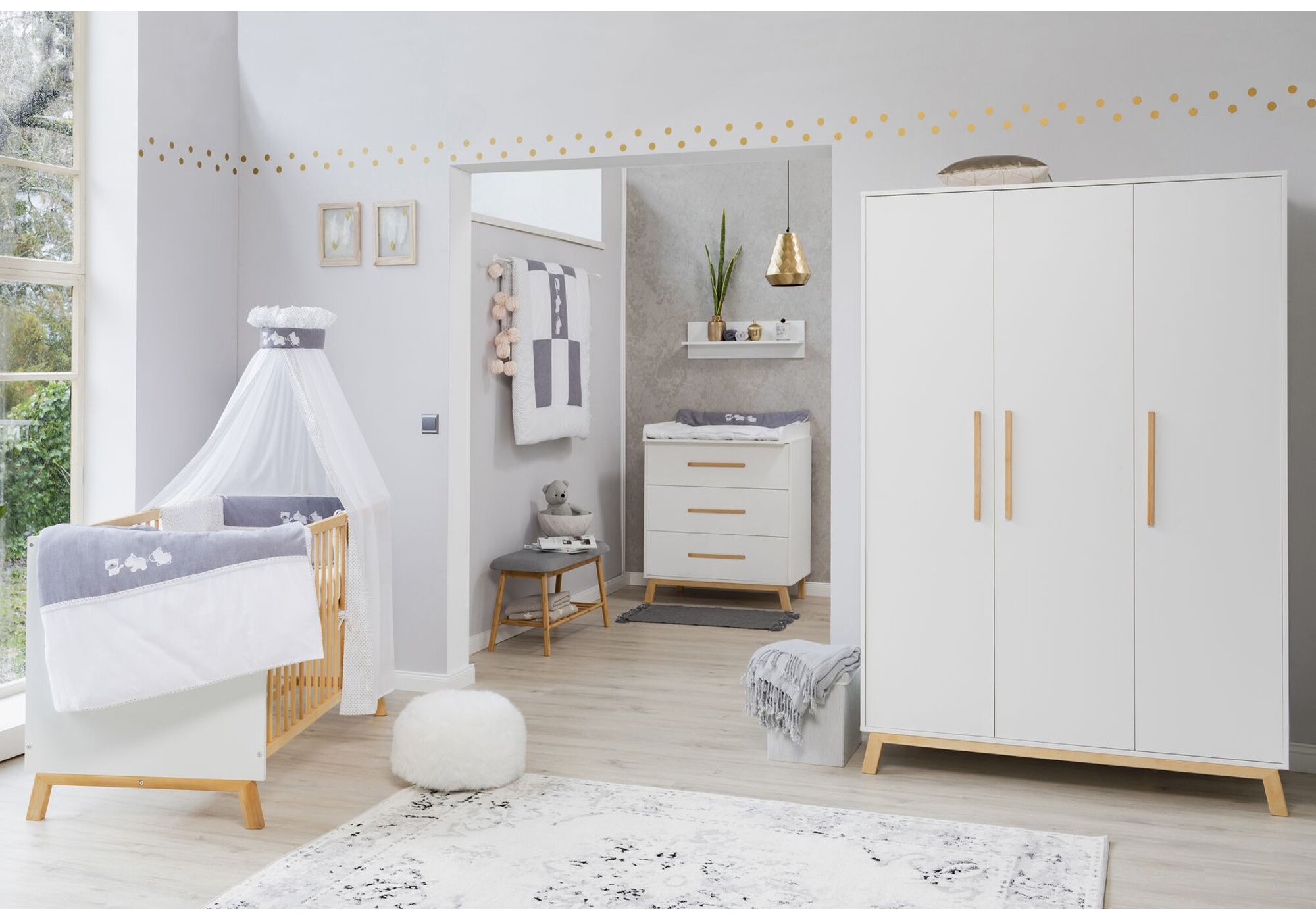 Schardt Kinderzimmer-Set Venice mit Kombi-Kinderbett, Wickelkommode und Schrank mit drei Tueren